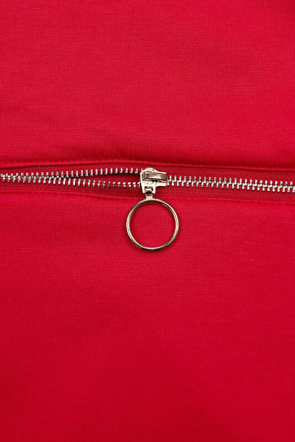 Červená mikina na zip s kapucí