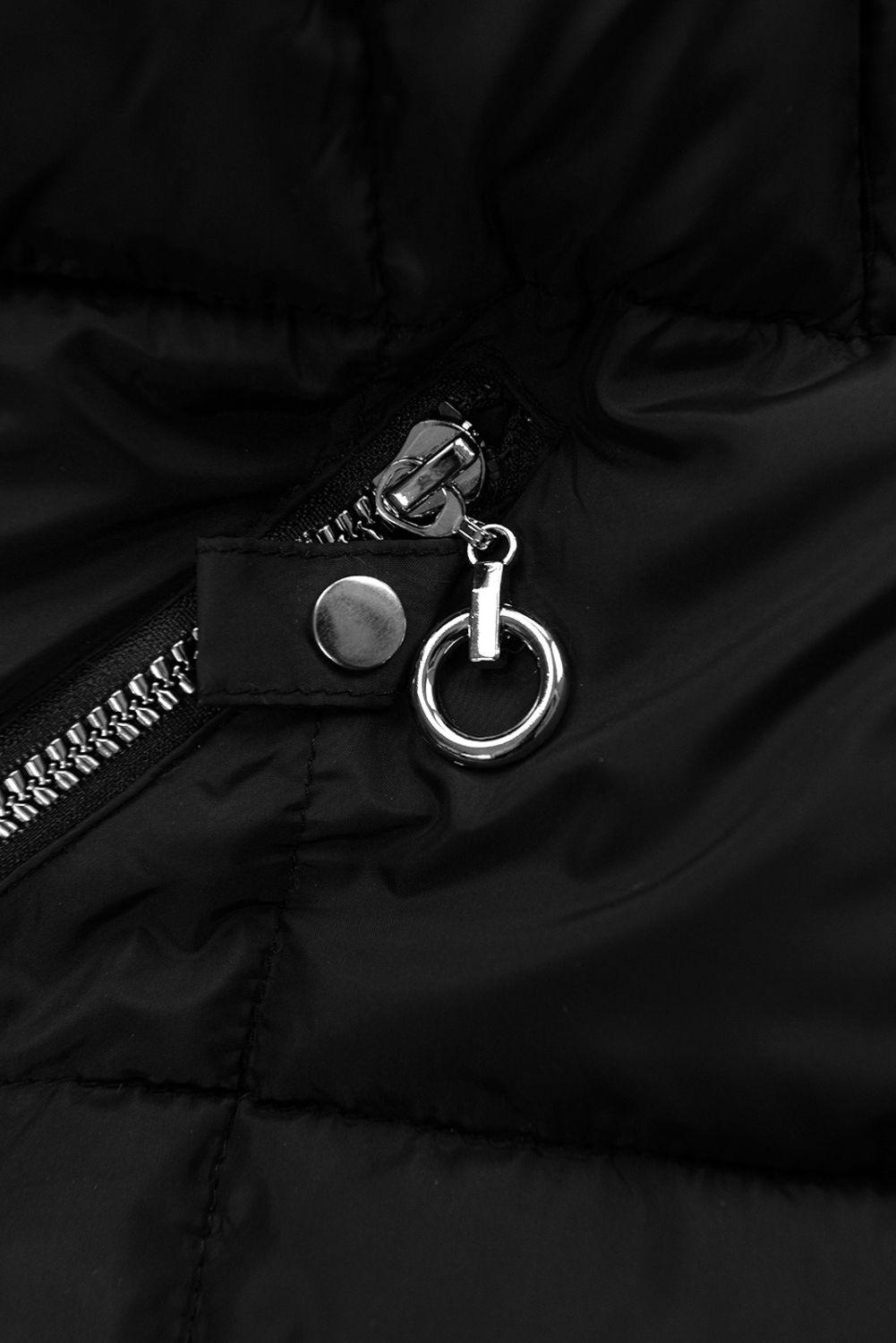 Černá zimní bunda s rukavicemi