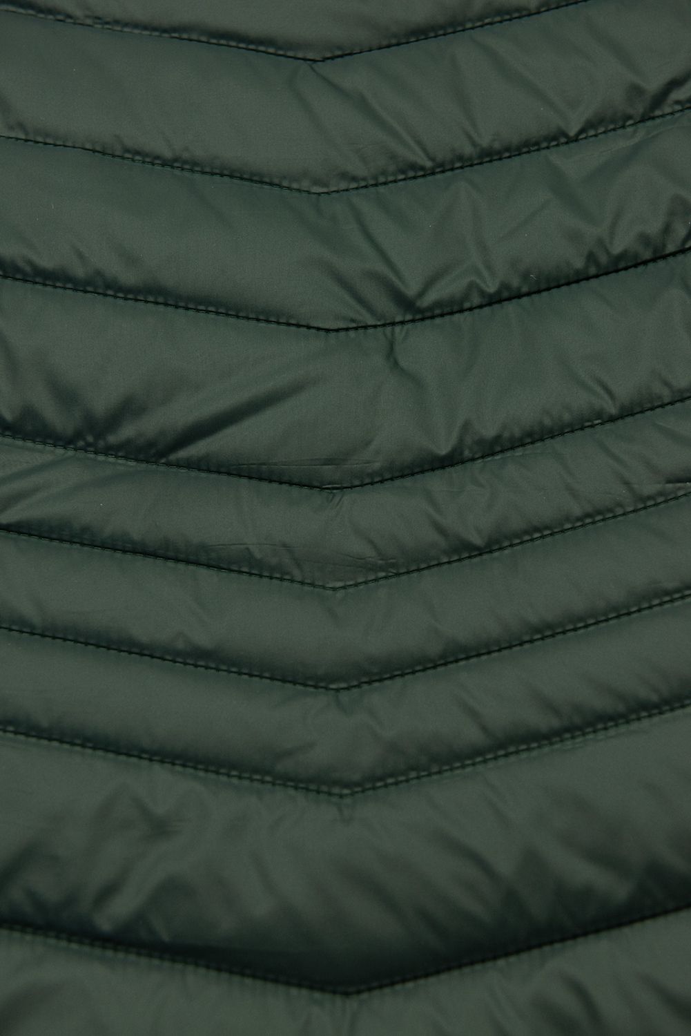 Tmavě zelená vesta ve zkráceném střihu