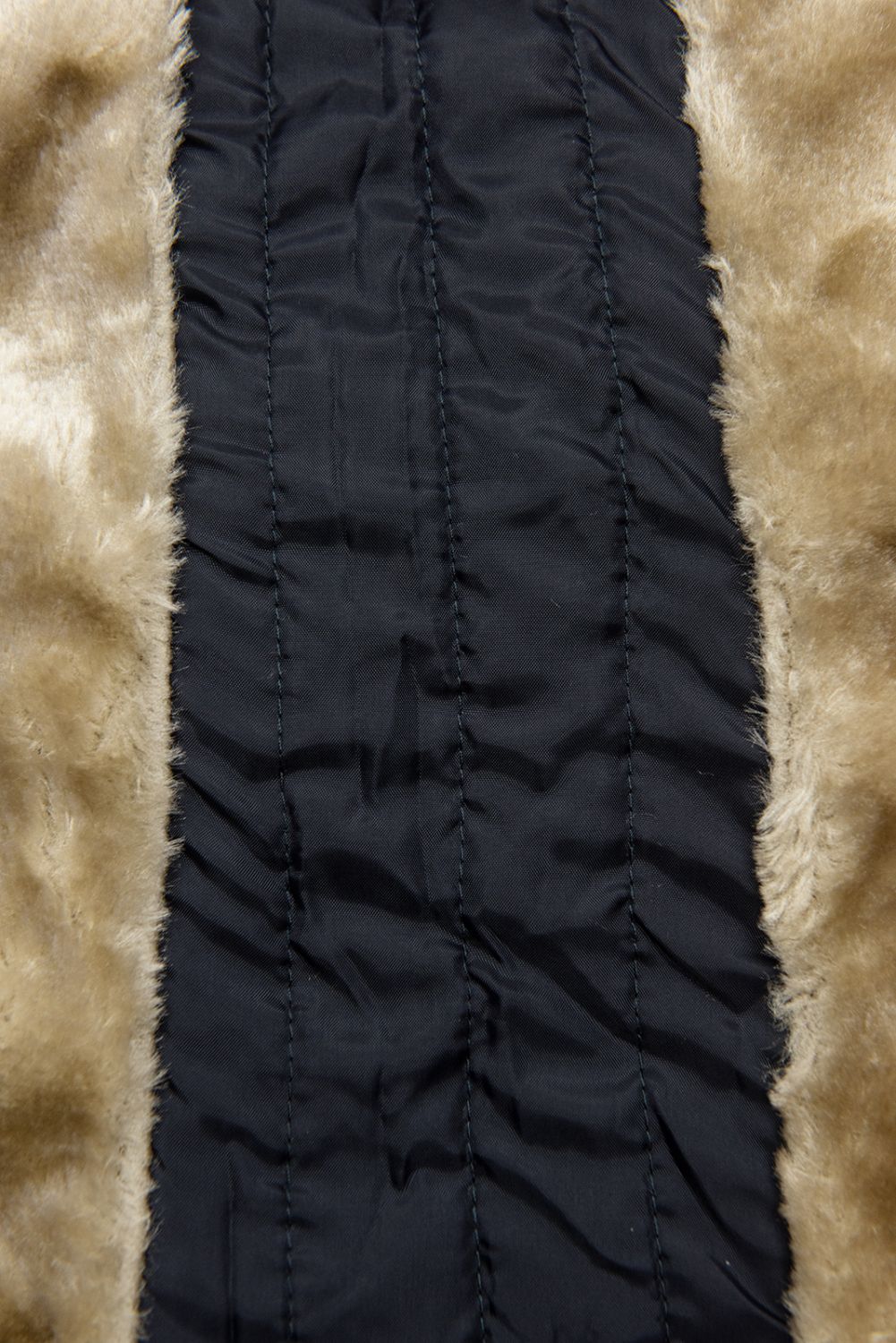 Tmavě modrá parka s vyjímatelným plyšovým futrem