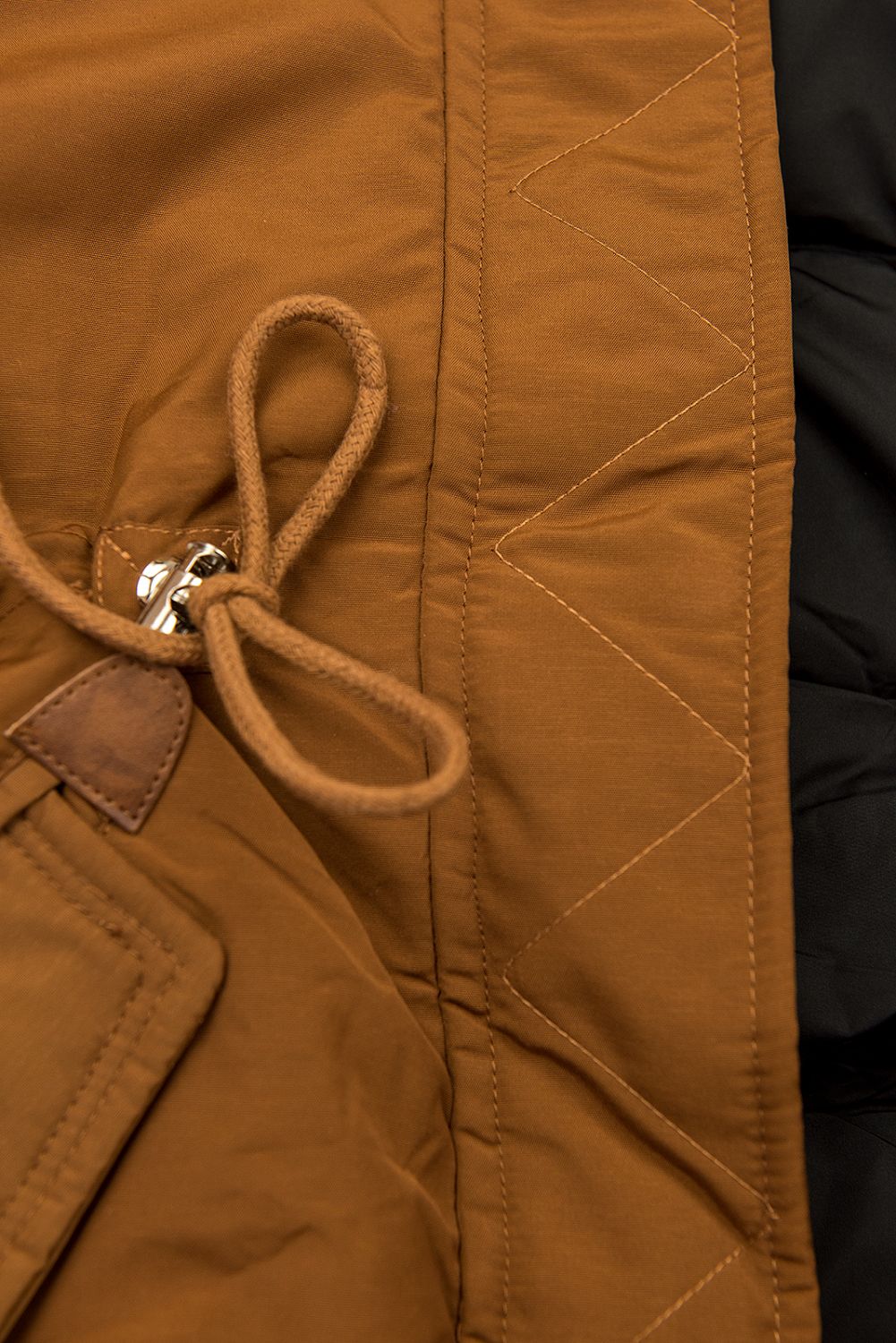 Oboustranná parka vhodná na zimu hnědá/černá