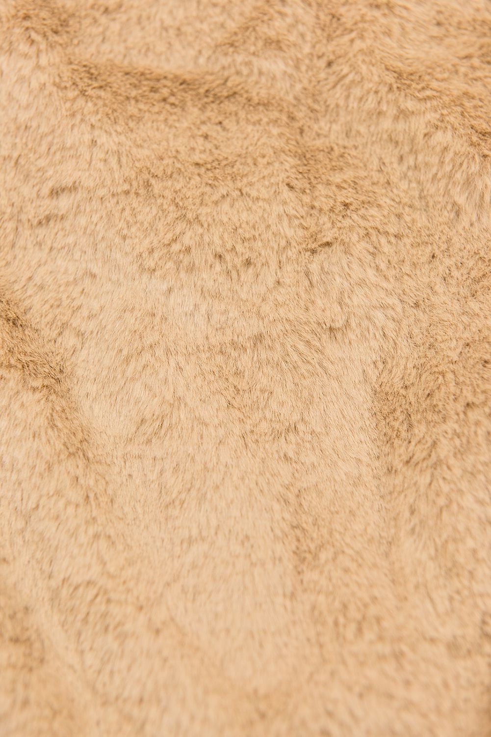 Žlutá zimní parka se zatepleným vnitřkem