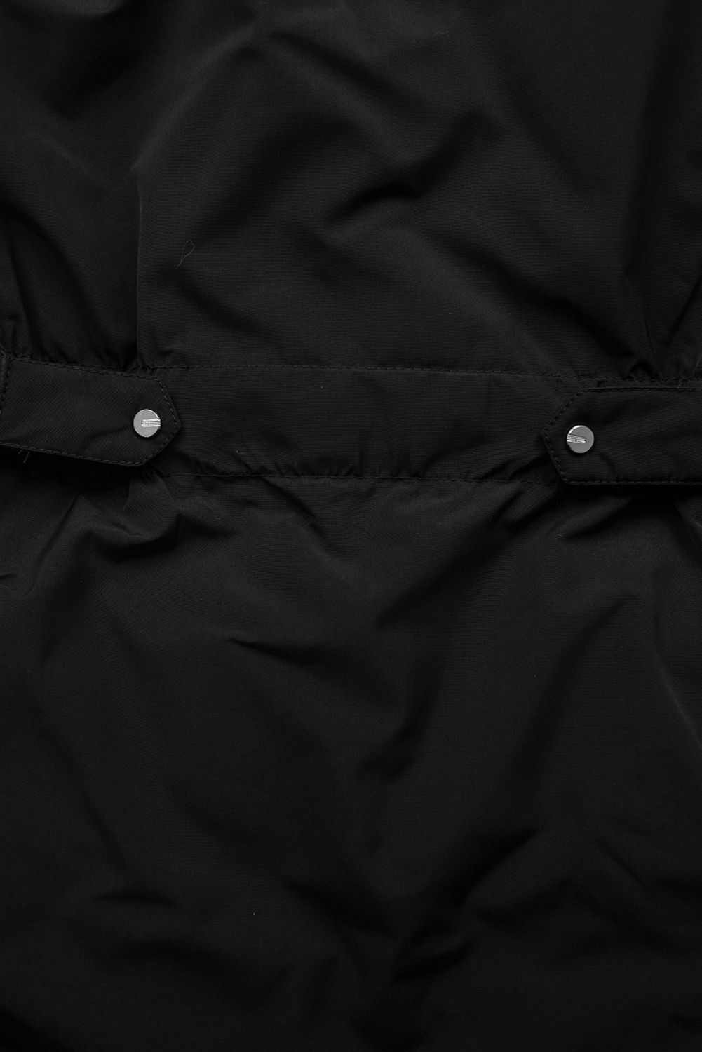 Prodloužená parka s kožešinou tmavě černá/bílá