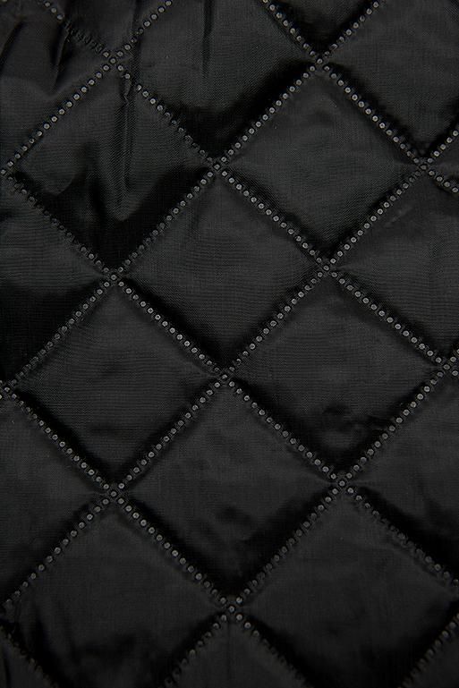 Červený kabát s koženkovými detaily