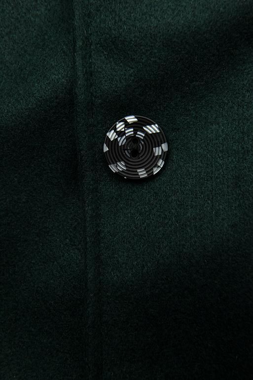 Zelený kabát s kapucí