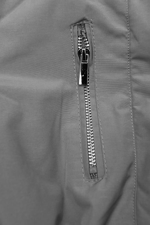 Šedá parka na zimu