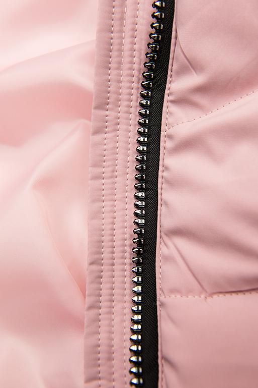 Růžová zimní bunda s černými detaily