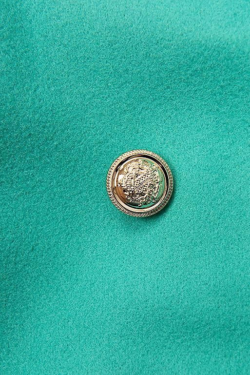 Elegantní podzimní kabát zelený