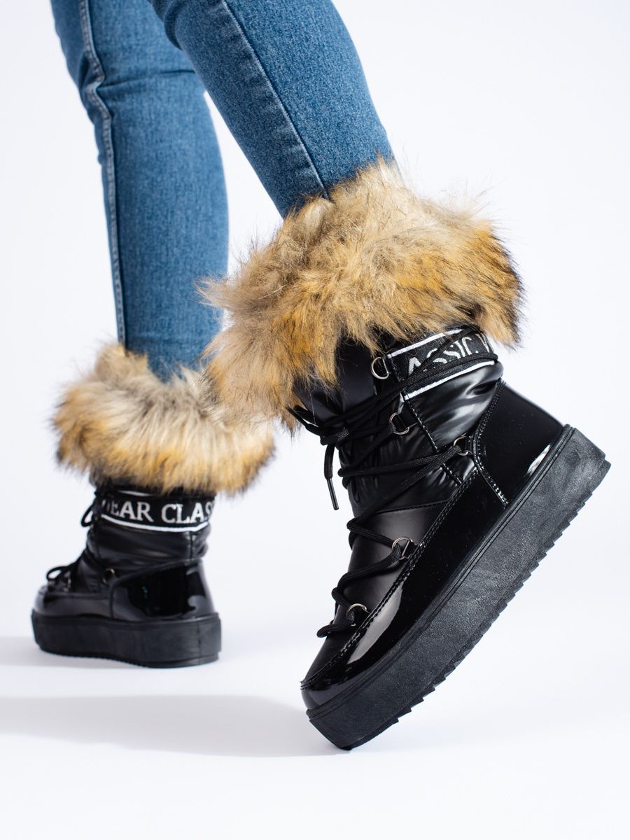 Černé zateplené sněhule s kožešinou