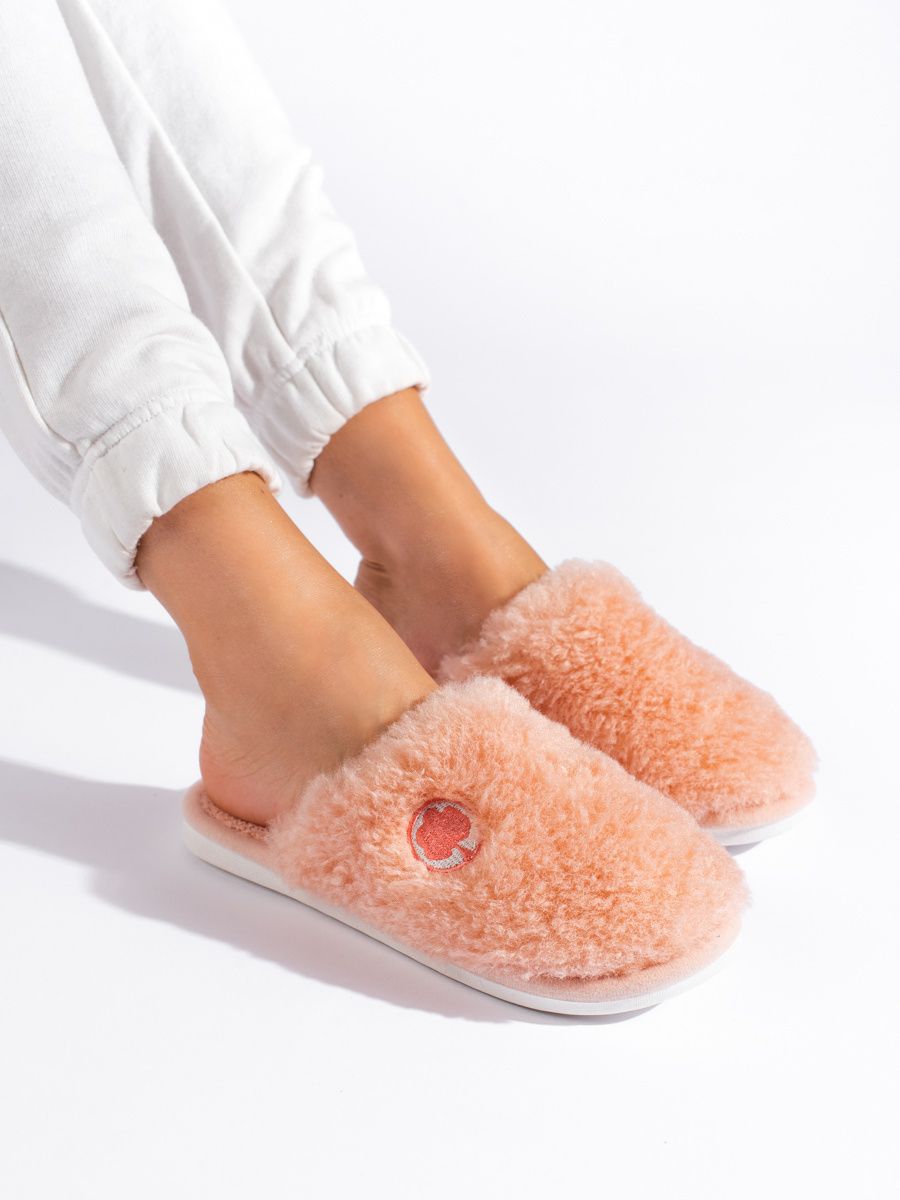 Růžové papuče Lucky