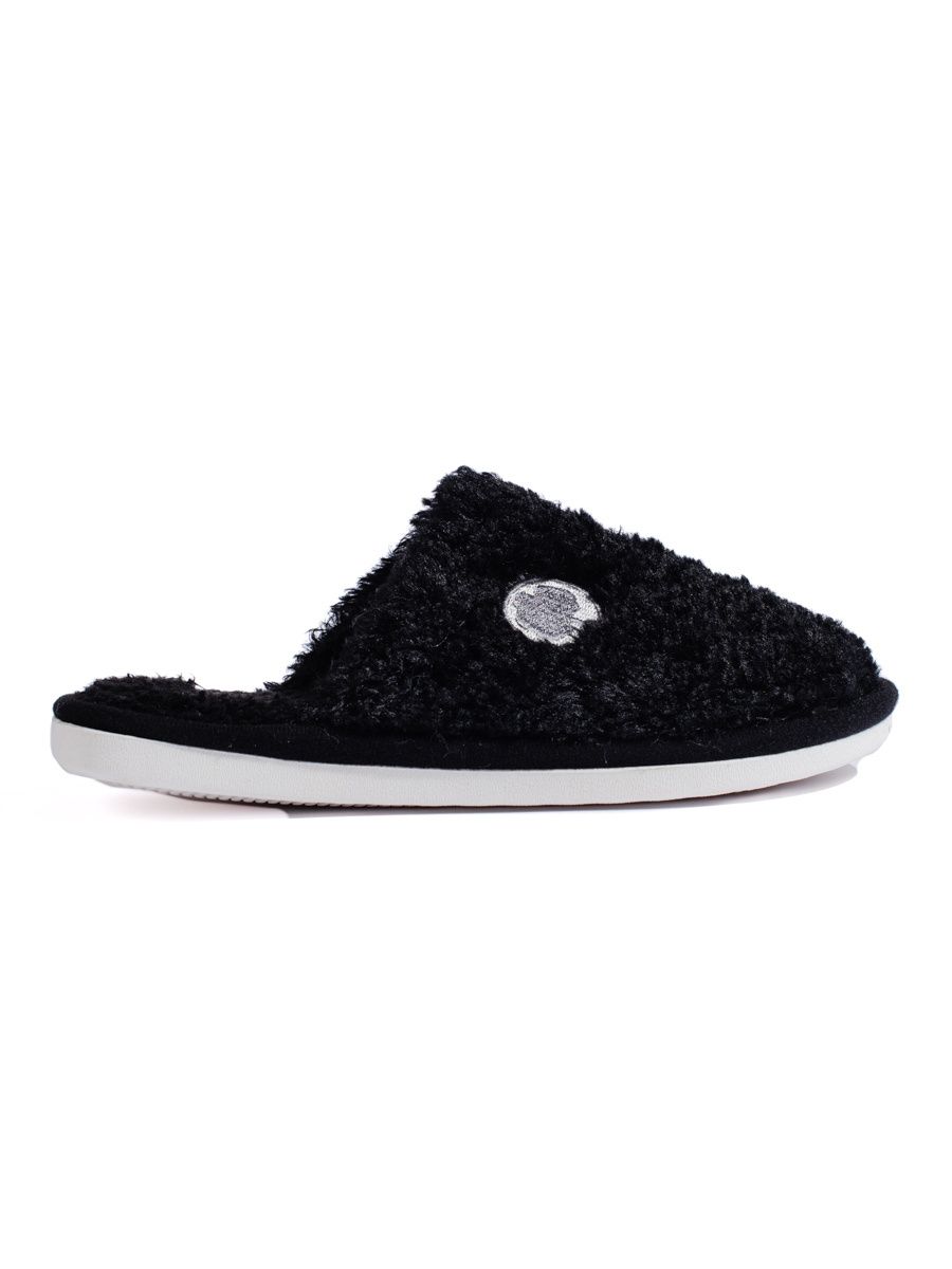 Černé papuče Lucky