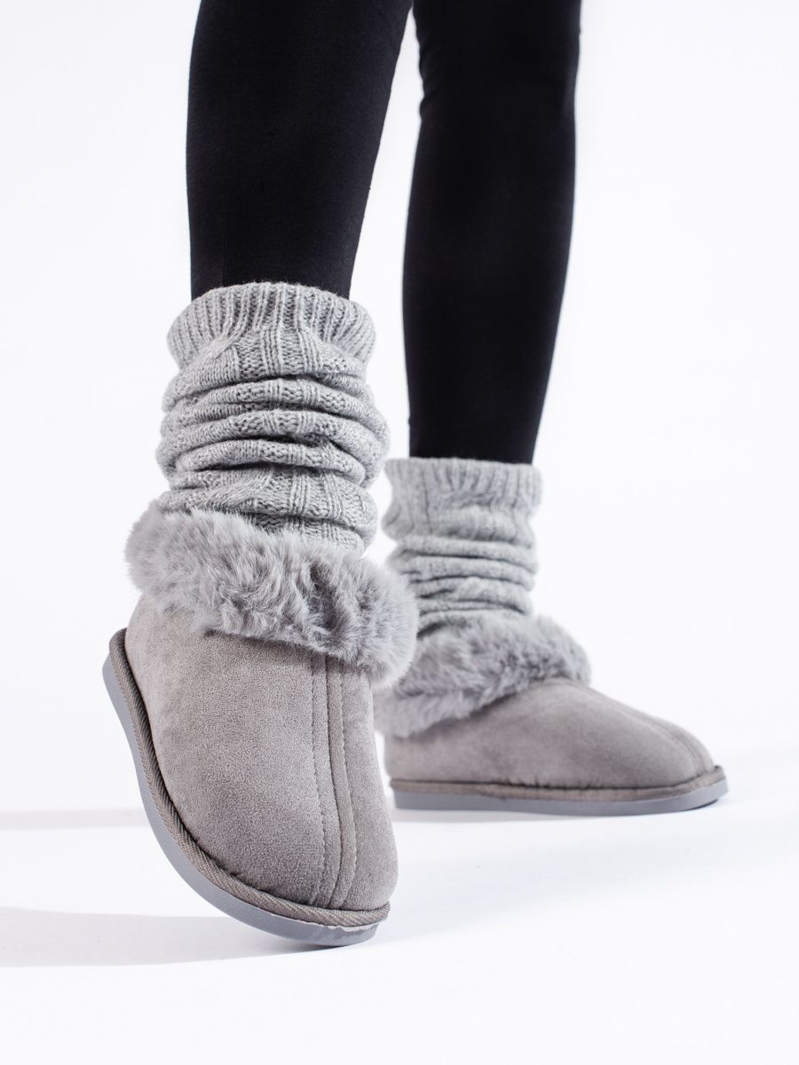 Šedé papuče s umělým kožíškem