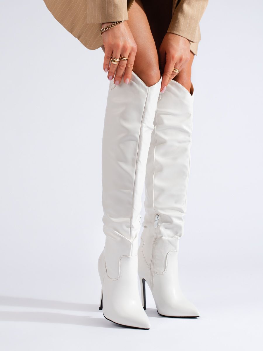 Bílé vysoké kozačky