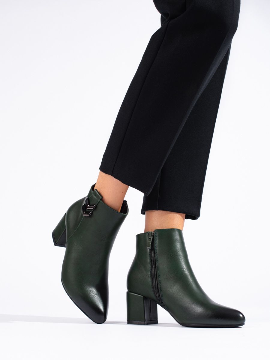 Klasické elegantní nízké holínky tmavě zelené