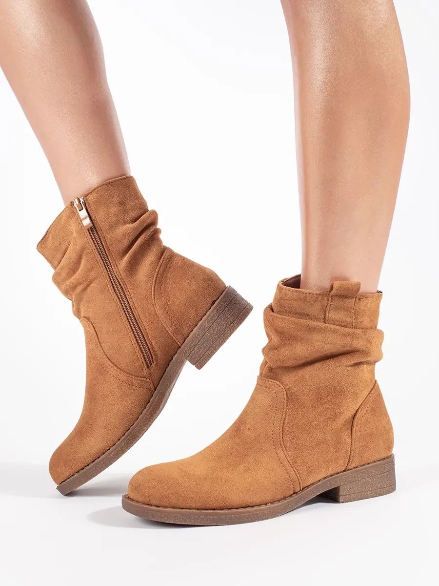 Dámské hnědé kotníkové boty ve stylu kovbojek