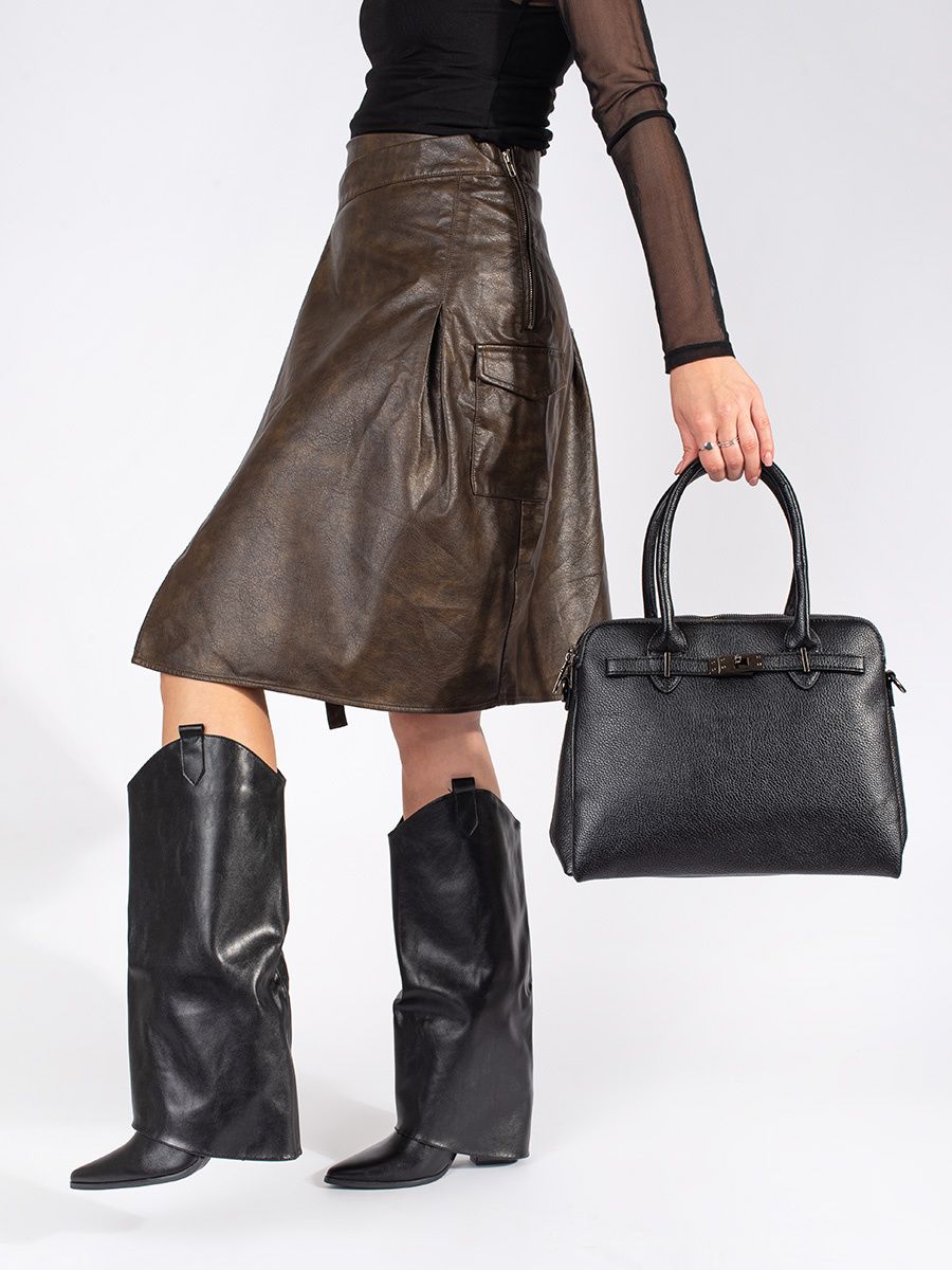 Černé dámské kovbojské kozačky na podpatku