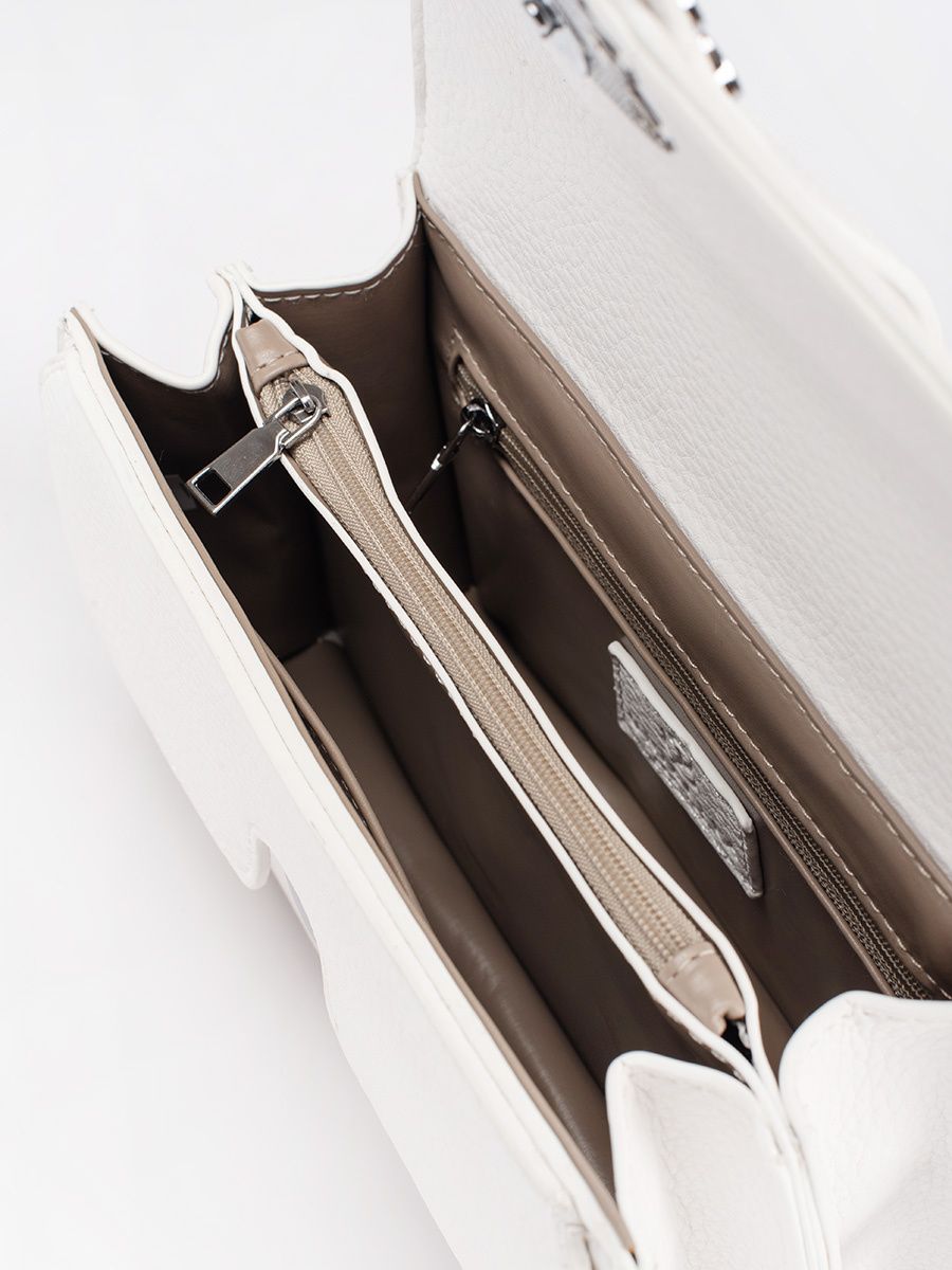 Bílá kabelka se stříbrným řetízkem URBAN BLOSSOM