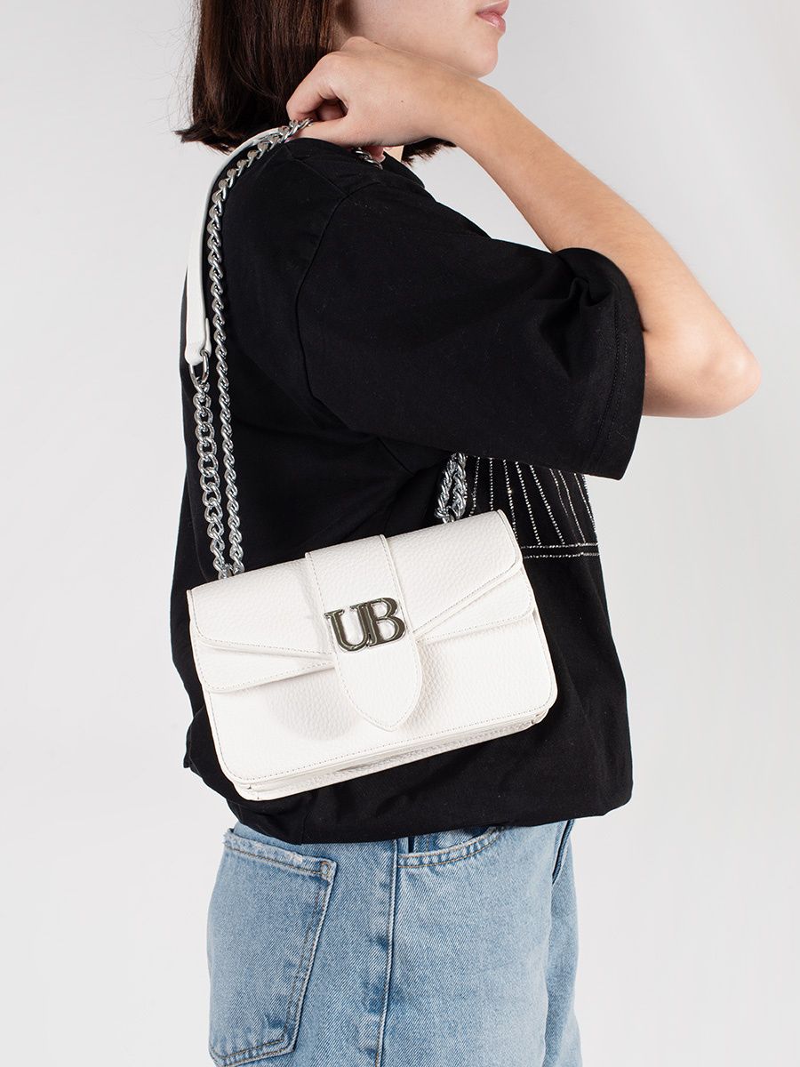 Bílá kabelka se stříbrným řetízkem URBAN BLOSSOM