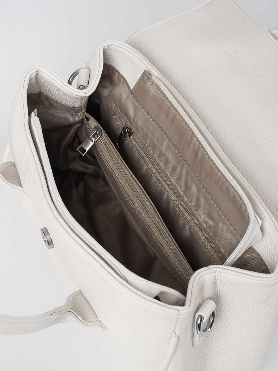 Bílá taška s rukojeťmi a popruhem