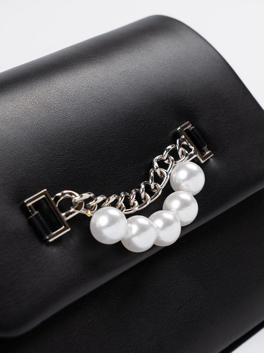 Elegantní černá kabelka