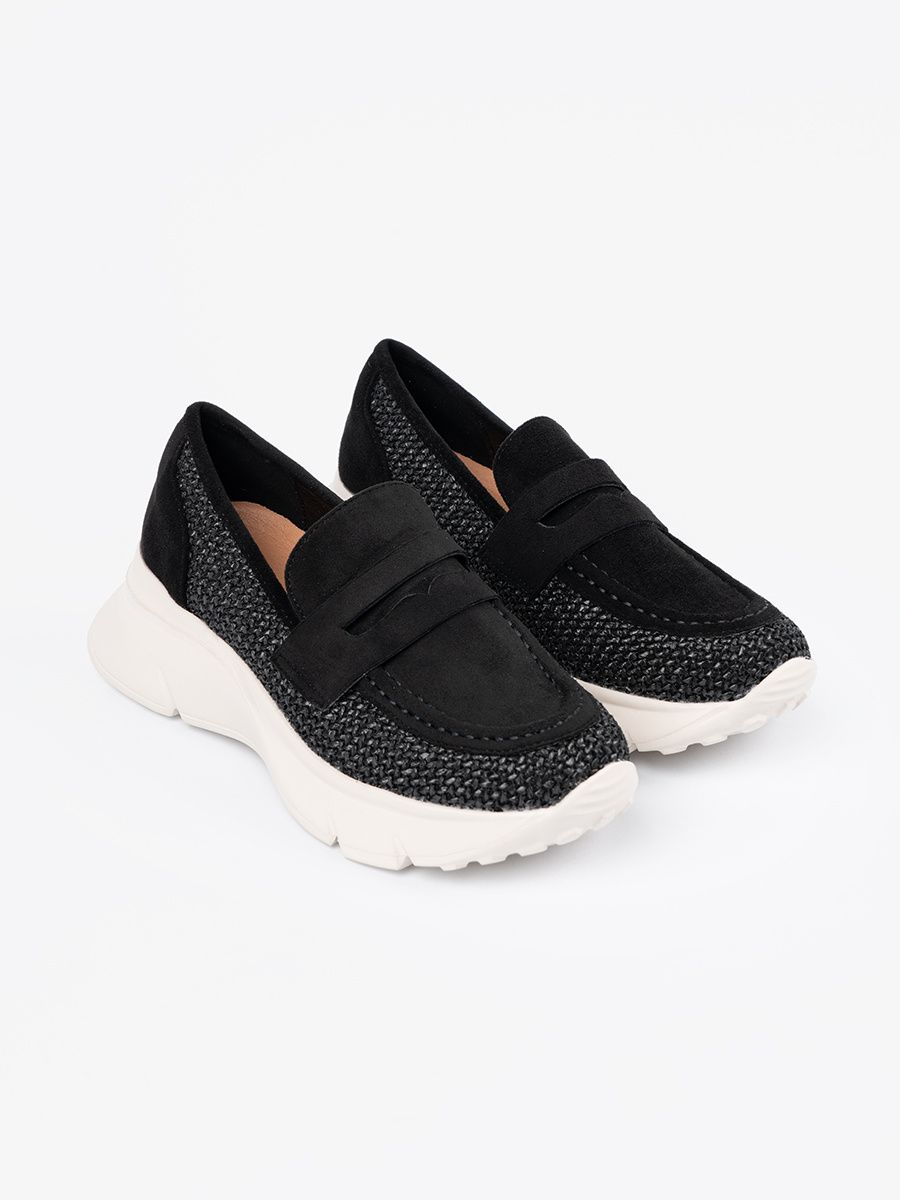 Černé polobotky na hrubé podrážce