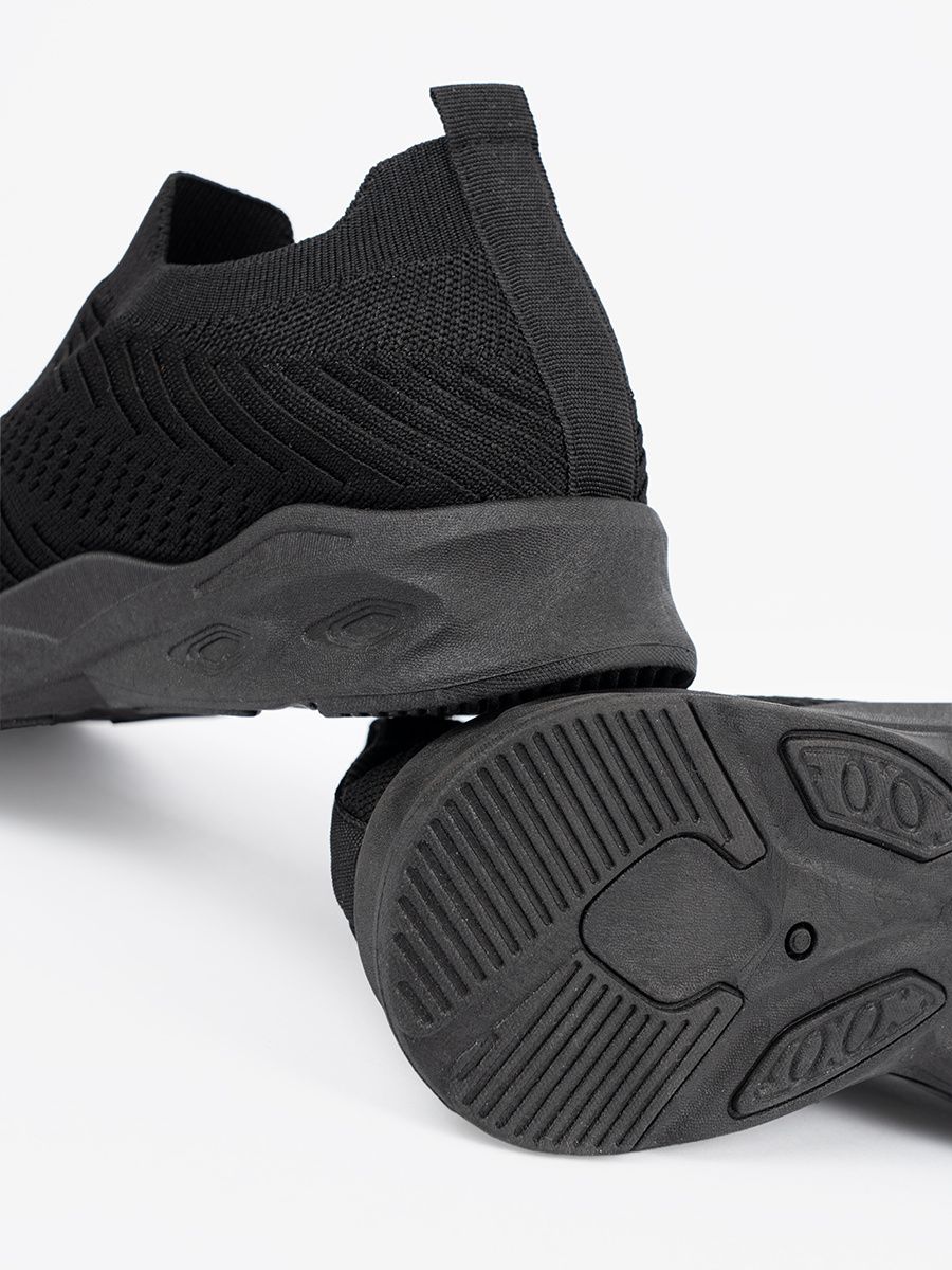 Černé tenisky LIBERO