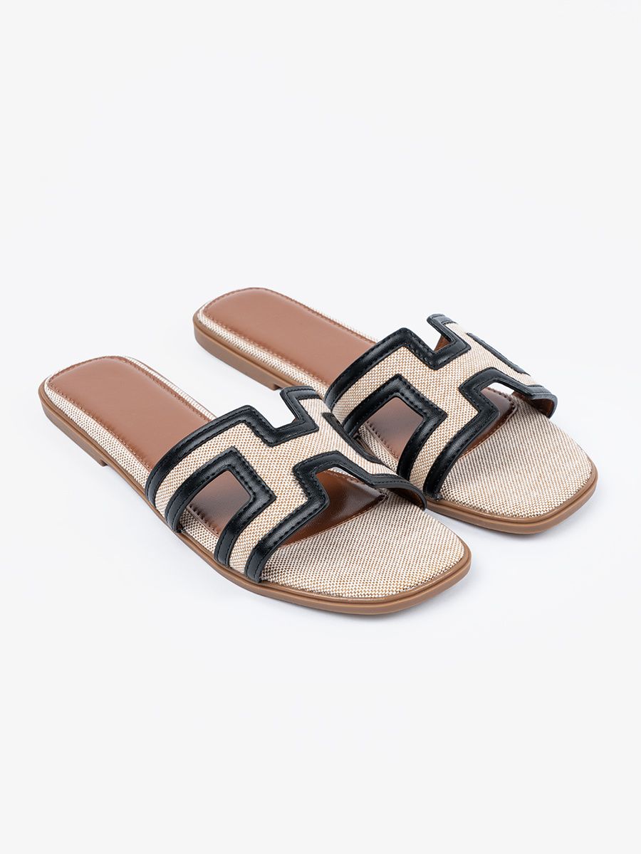 Pantofle na plochém podpatku černé