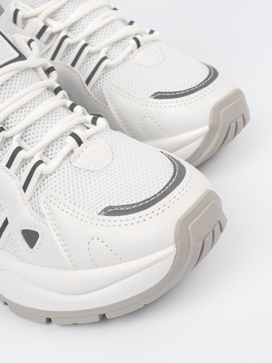 Bílé dámské tenisky na platformě