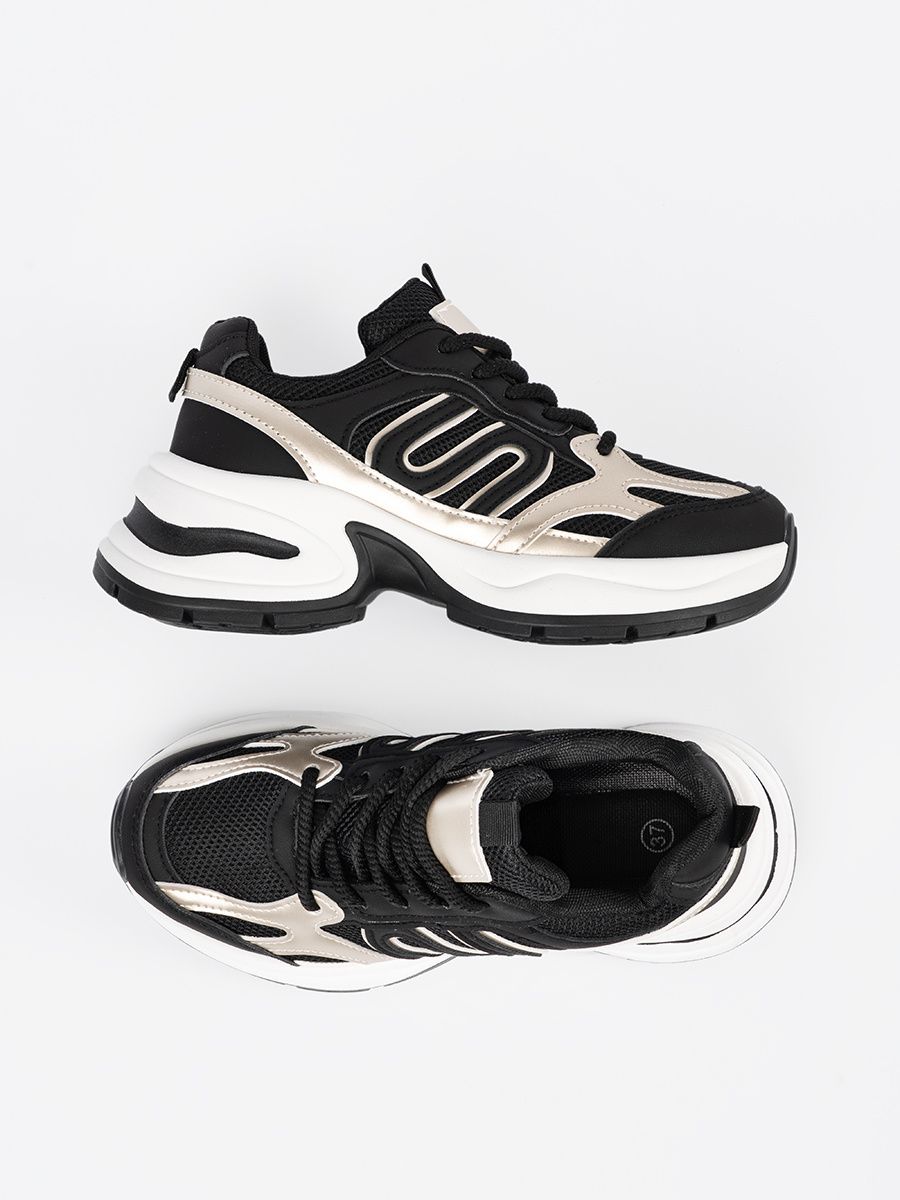 Černé dámské sneakersy se zlatými detaily