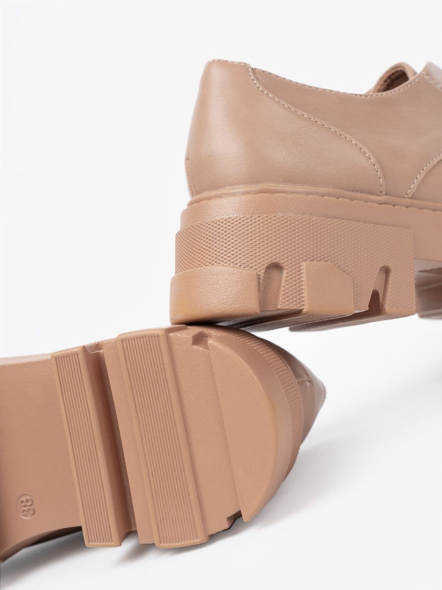 Béžové polobotky na platformě