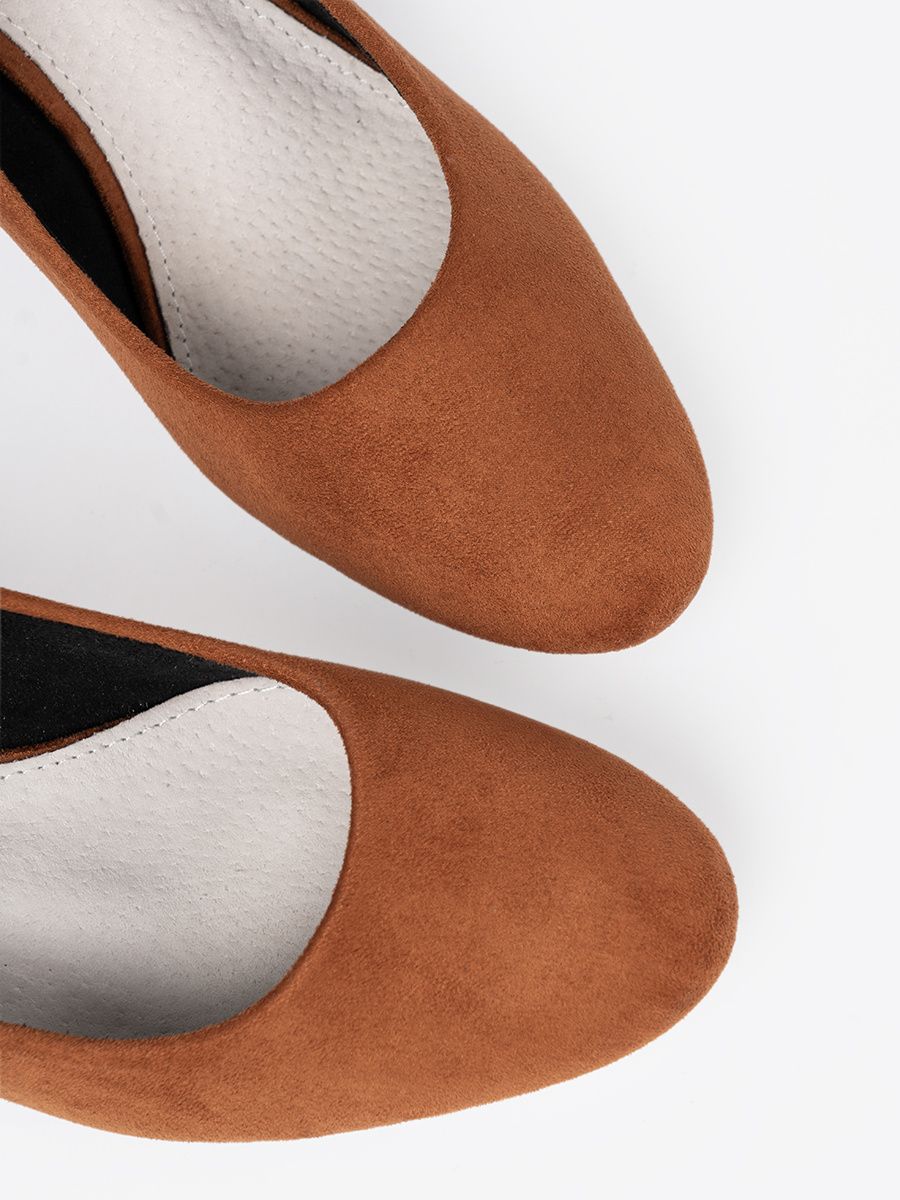 Hnědé lodičky se stříbrným podpatkem