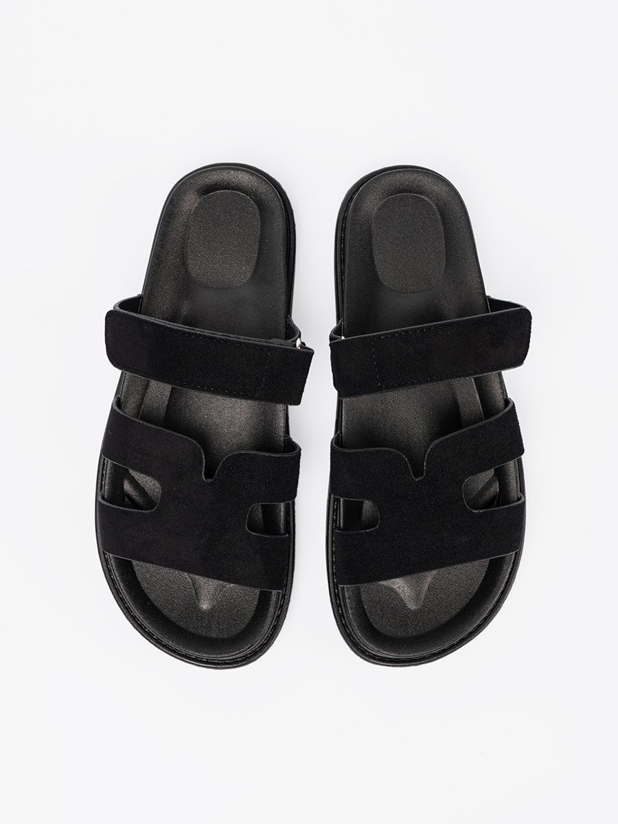 Černé dámské pantofle