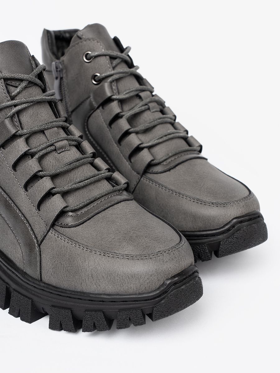 Šedé šněrovací kotníkové boty s hrubou podrážkou