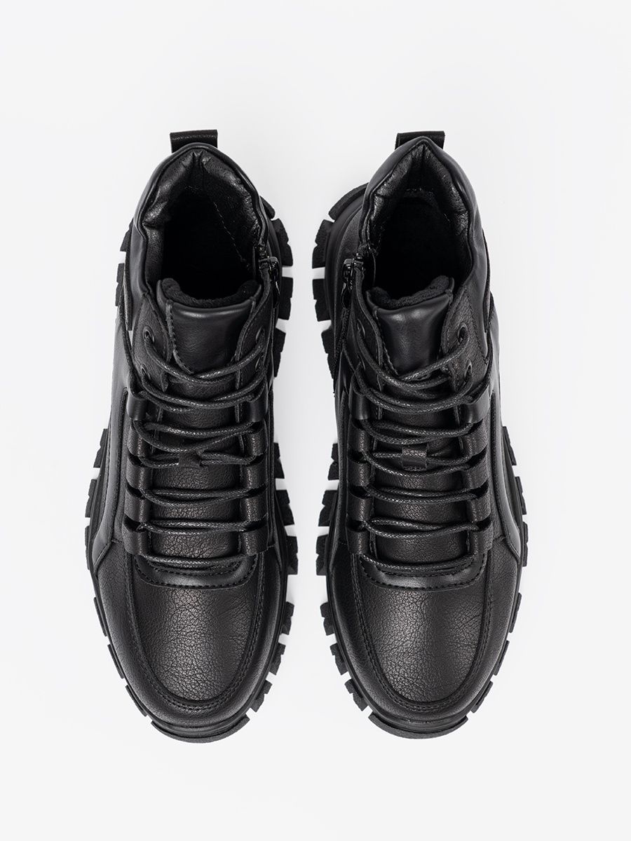 Černé šněrovací kotníkové boty s hrubou podrážkou