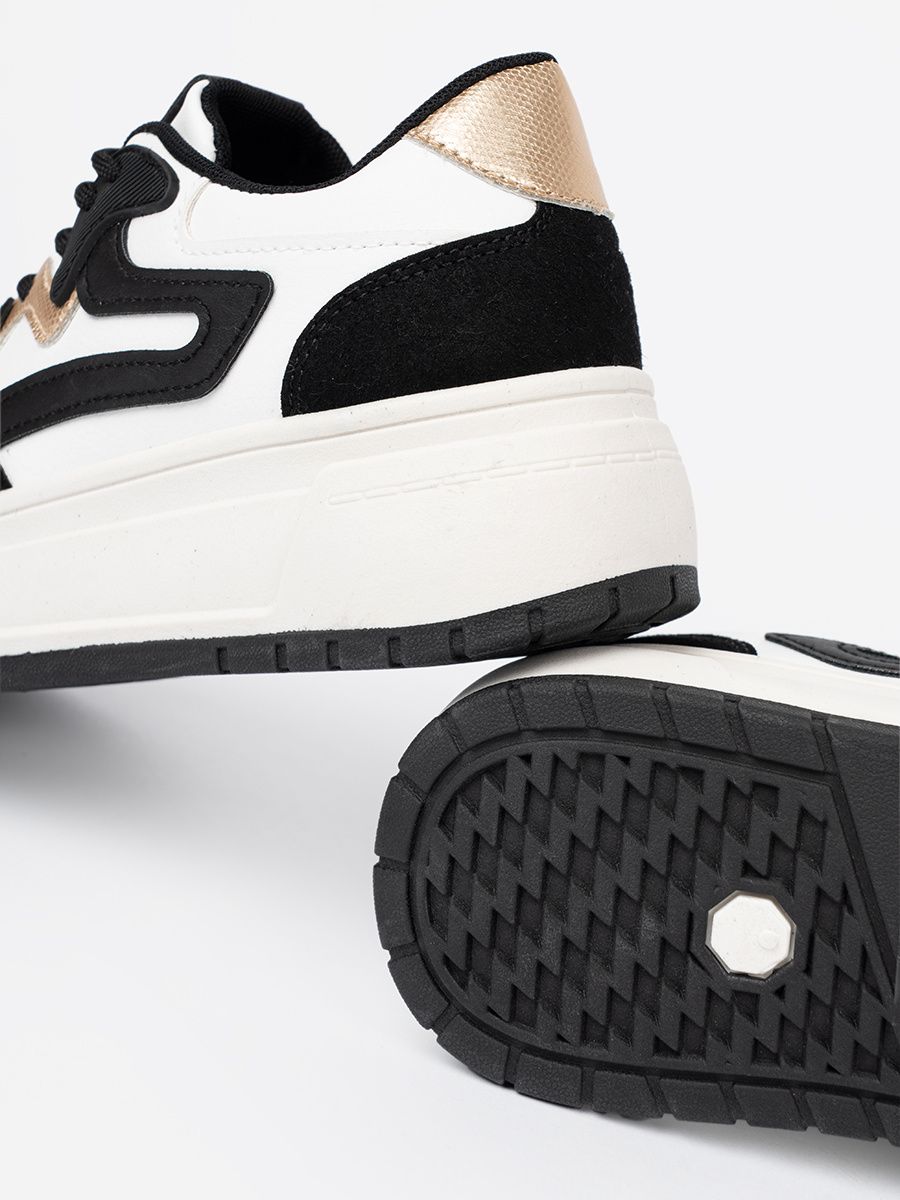 Černo-bílé sneakersy se zlatými detaily