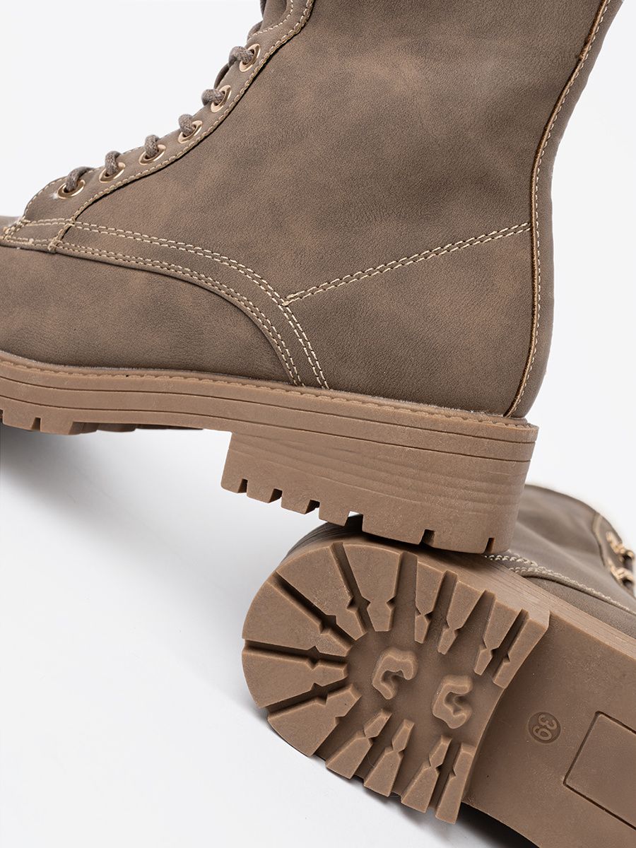 Stylové tmavě béžové kotníkové boty s hrubou podrážkou