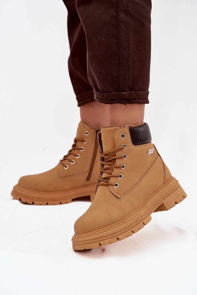 Zateplené kotníkové boty na zip camel