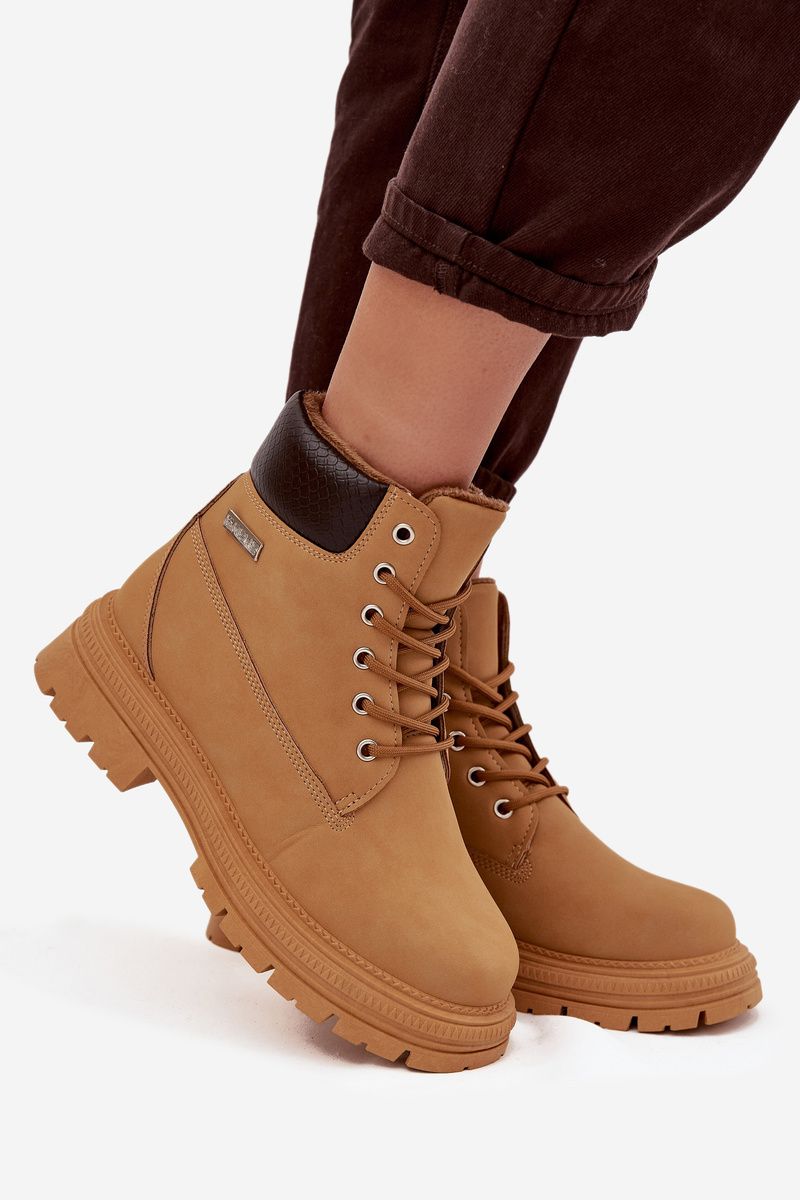 Zateplené kotníkové boty na zip camel