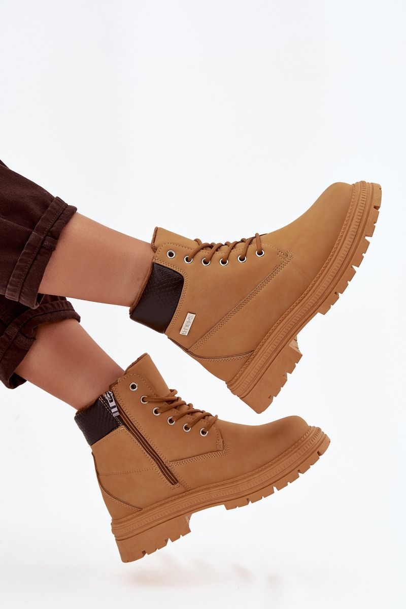 Zateplené kotníkové boty na zip camel
