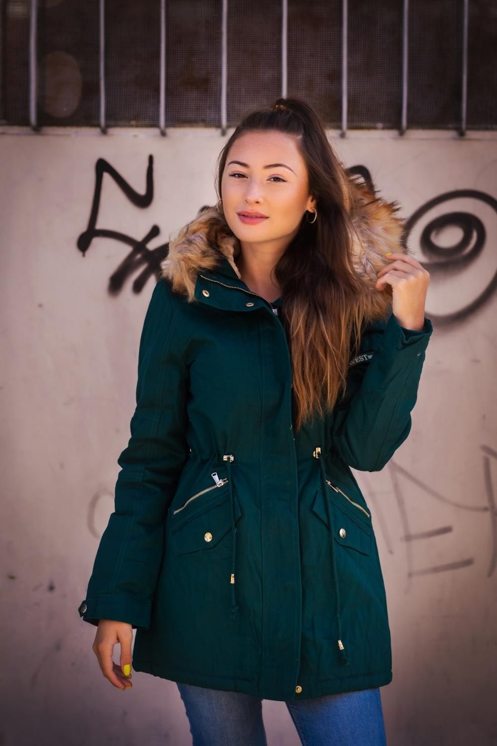 Červená teplá podzimní parka