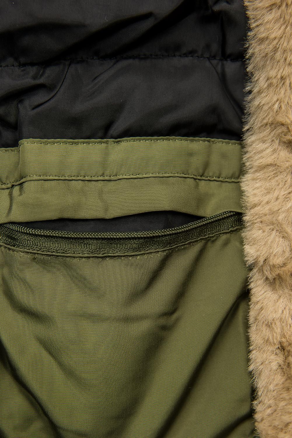 Světle zelená zimní bomber bunda v prodlouženém střihu