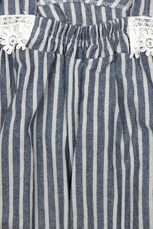 Tmavě modré letní šaty s holými zády