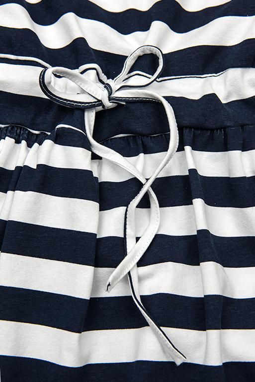 Modro-bílé pruhované šaty s krajkou I.