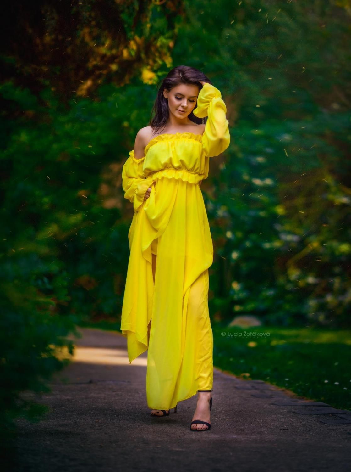 Pudrově růžové letní dlouhé šaty