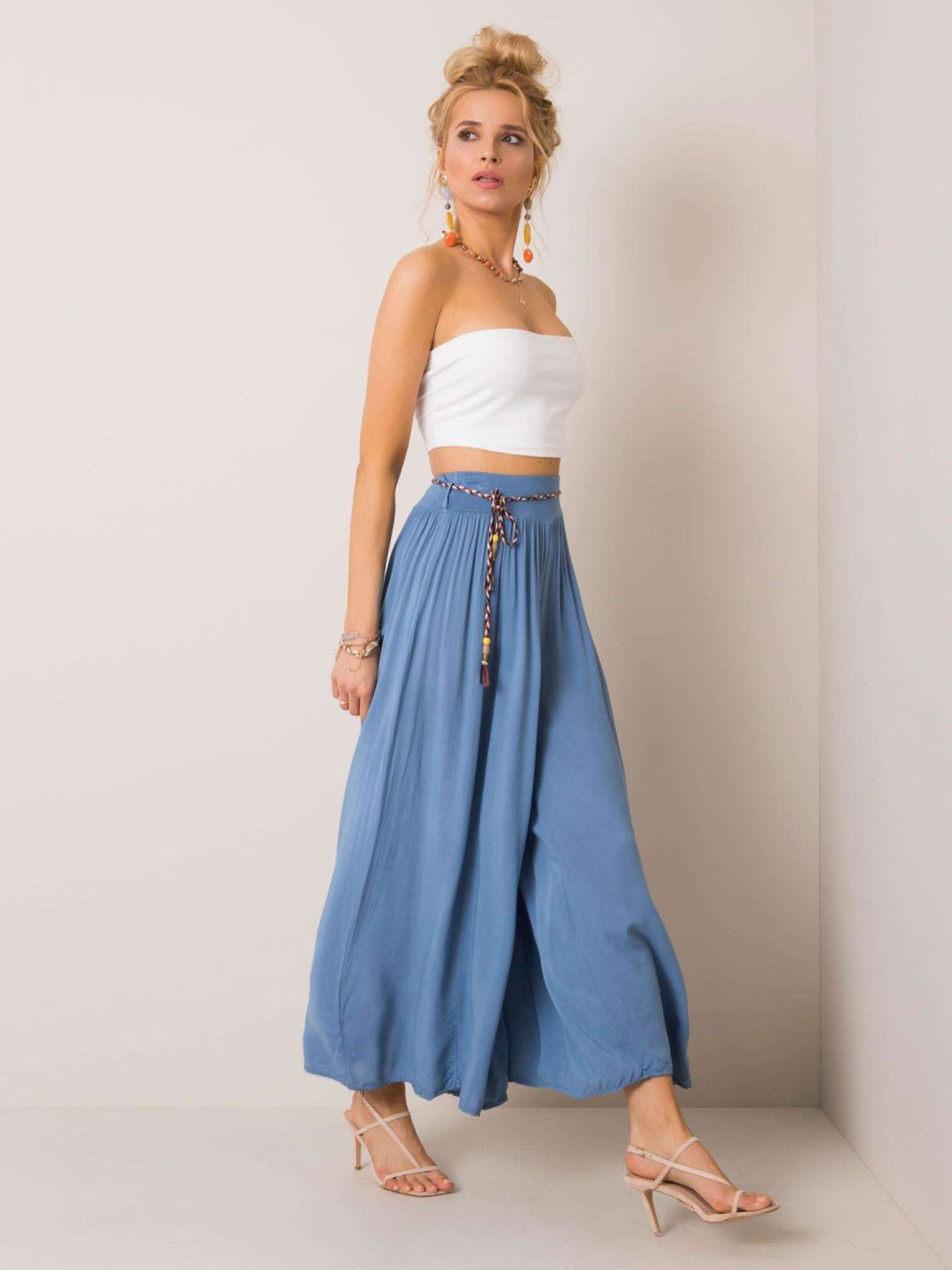 Modré široké kalhoty