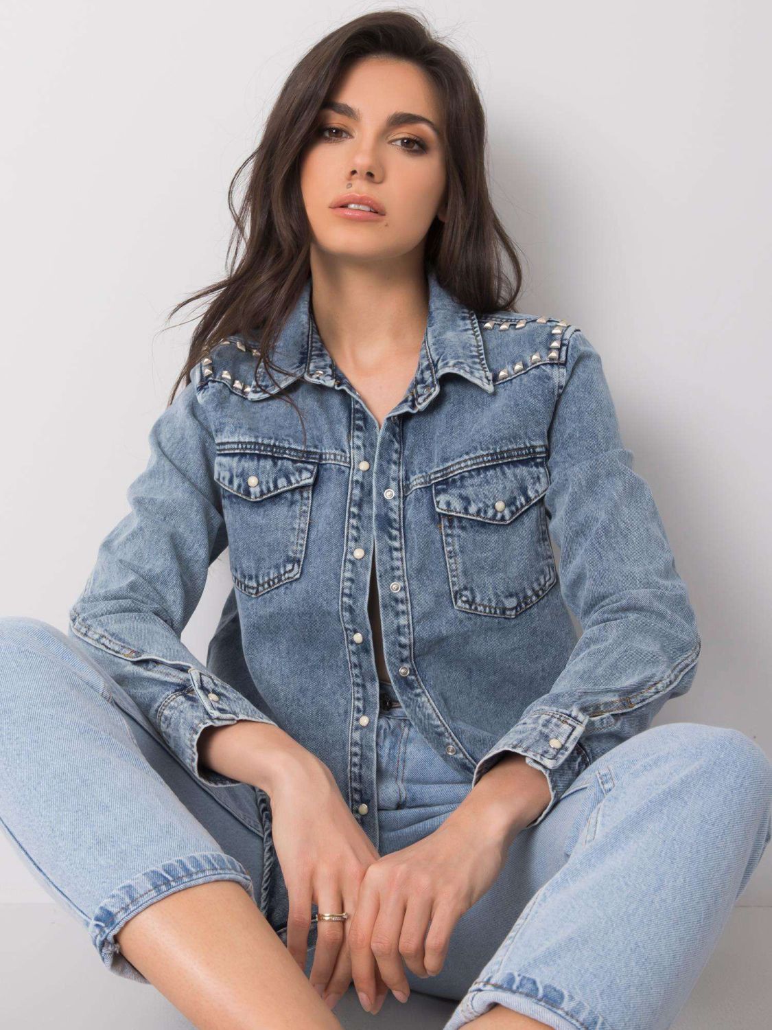 Modrá džínsová košile s patenty