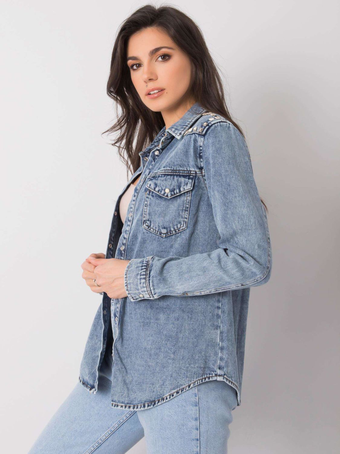 Modrá džínsová košile s patenty