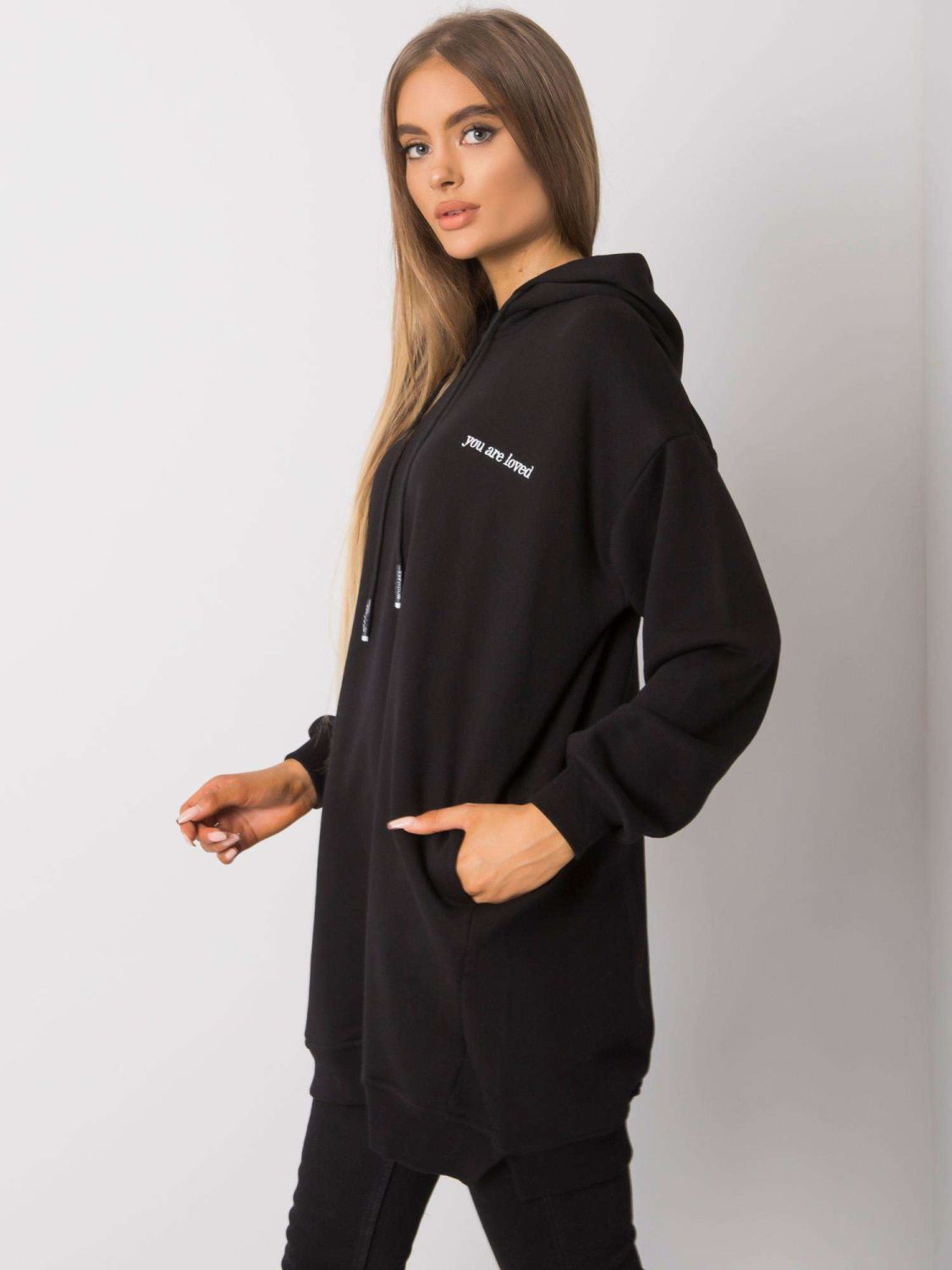 Černá dámská mikina s kapucí
