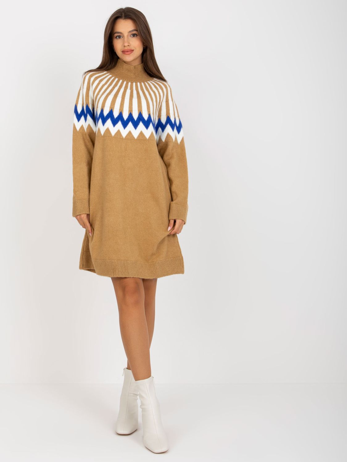 Camel hnědé pletené šaty se vzorem