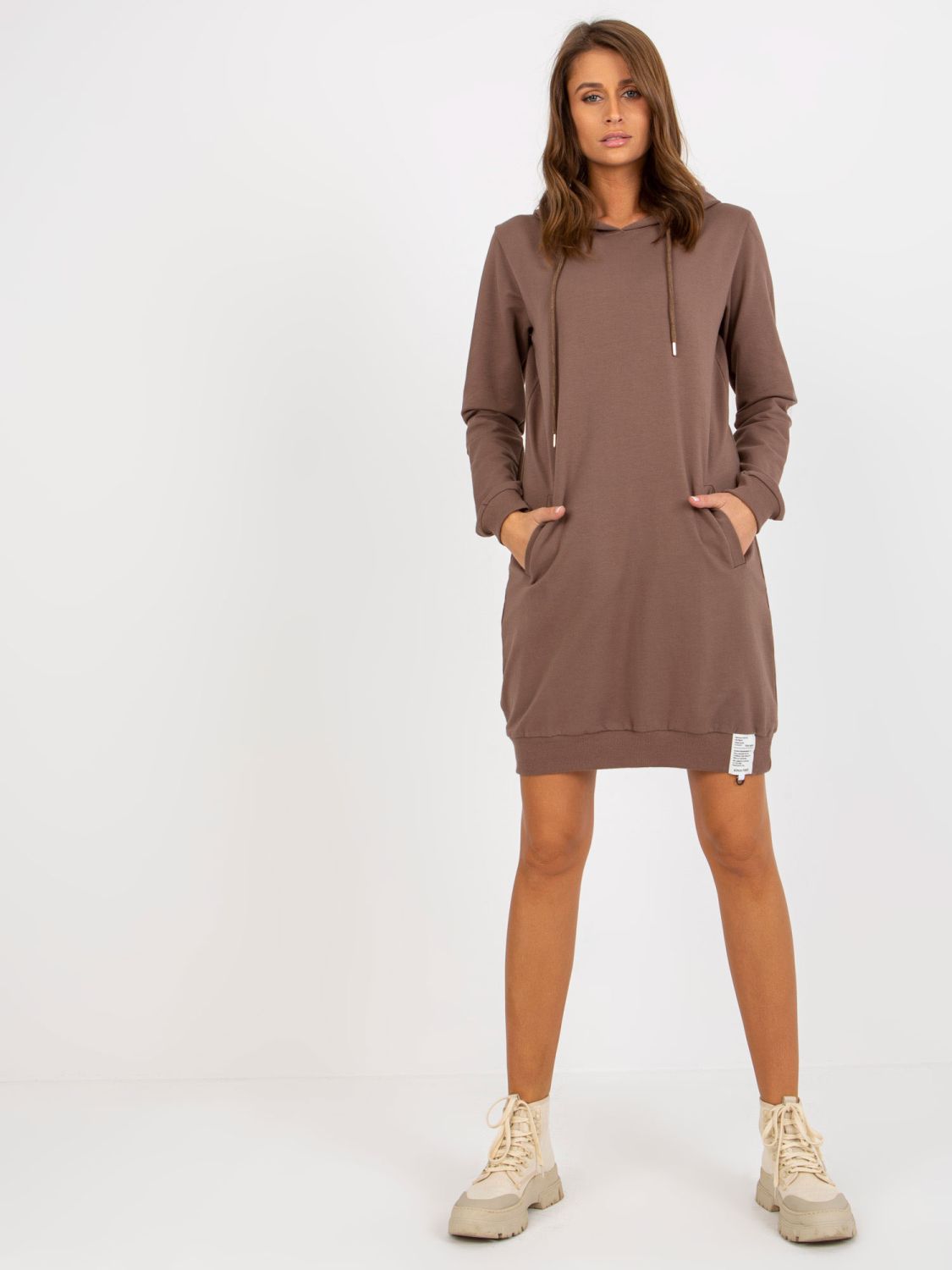 Hnědé teplákové šaty s kapucí
